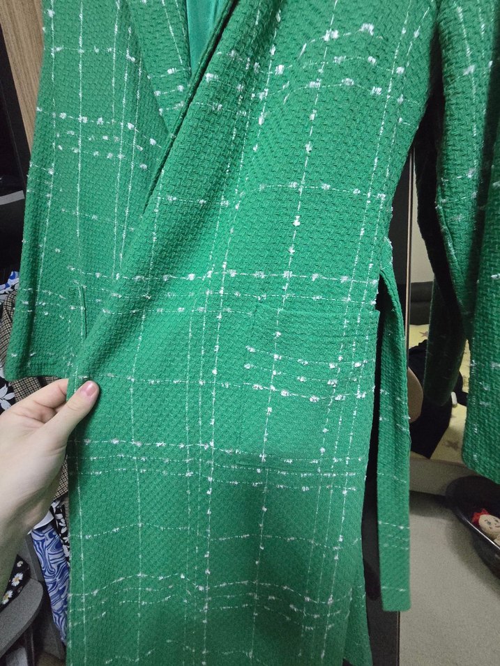 Yeşil Uzun Düğmeli Kadın Kaban - Görsel 3