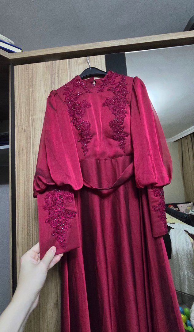 Bordo Nakışlı Uzun Abiye Elbise - Görsel 3