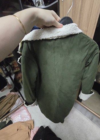 Koyu Yeşil Kadın Süet Uzun Kürklü Ceket - Görsel 2