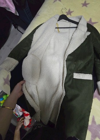 Koyu Yeşil Kadın Süet Uzun Kürklü Ceket - Görsel 3