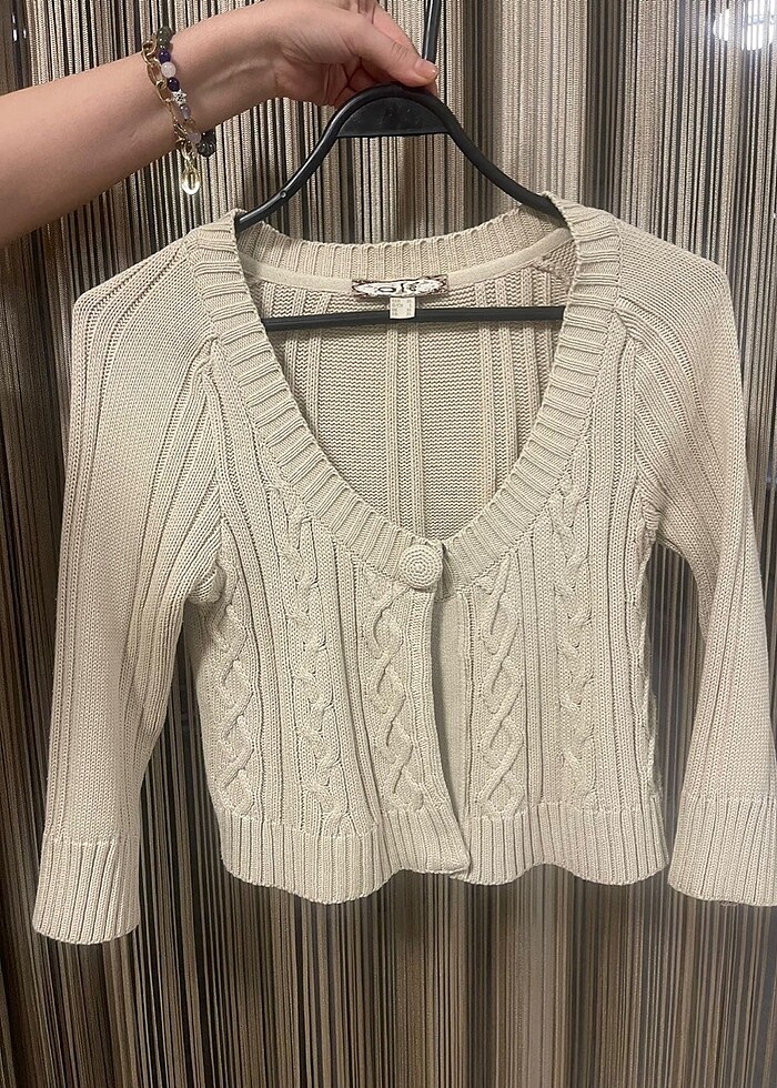 Kısa Örgü Hırka - Görsel 2