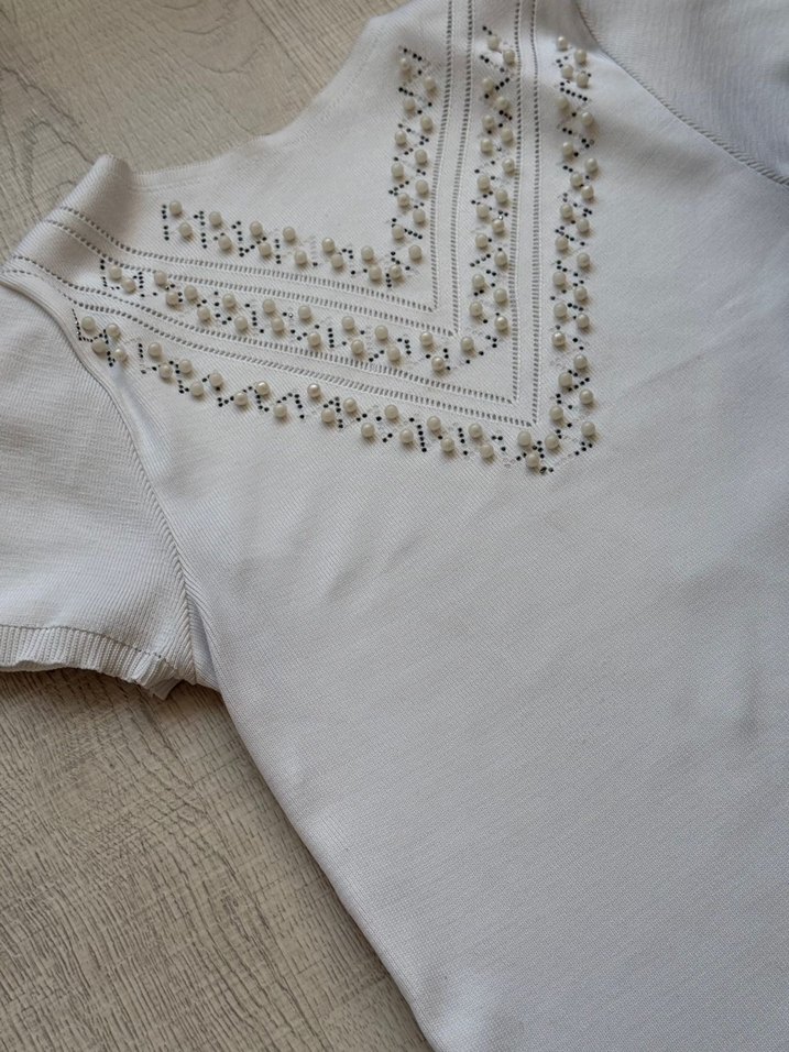 Nakışlı Beyaz Bluz - Görsel 2