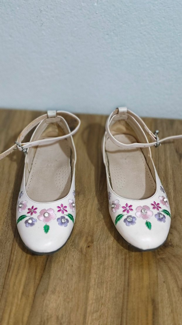 Çiçek Desenli Beyaz Kız Çocuk Babet - Görsel 2