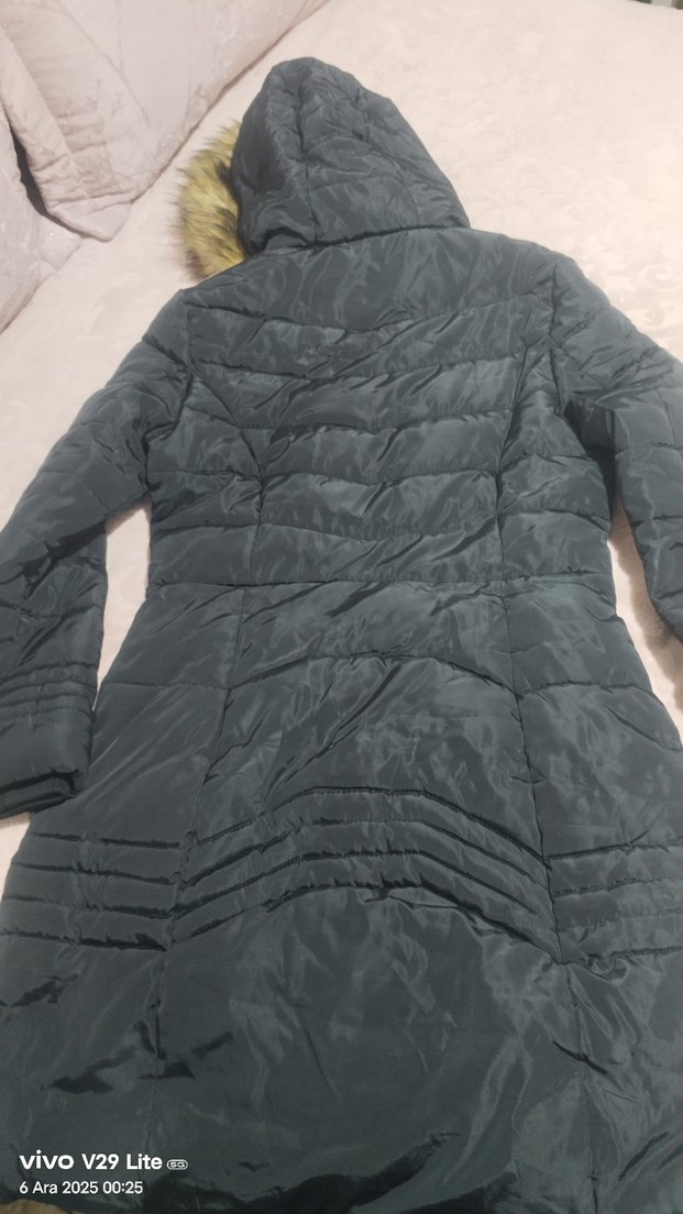 Siyah Kürklü Uzun Kadın Kış Montu - Görsel 3