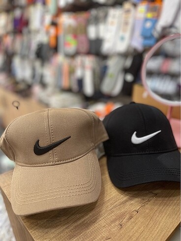 Nike logolu şapka