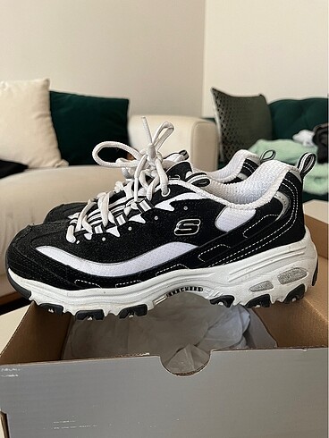 Skechers Skechers D?Lites-Biggest Fan Kadın Siyah-Beyaz Spor Ayakkabı