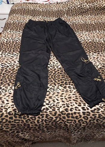 beli ve paçaları lastikli pantolon - Görsel 2