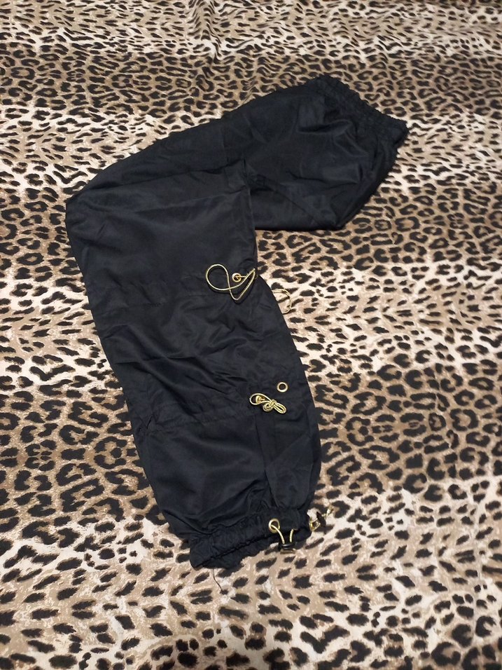 beli ve paçaları lastikli pantolon - Görsel 5