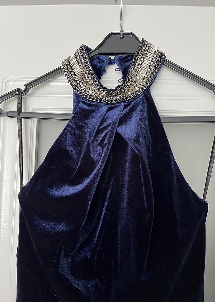 Yırtmaçlı kadife elbise - Görsel 2