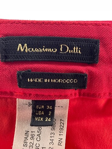 34 Beden kırmızı Renk Massimo Dutti Düz Kesim %70 İndirimli.