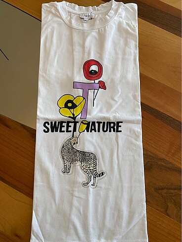 Twist T-shirt