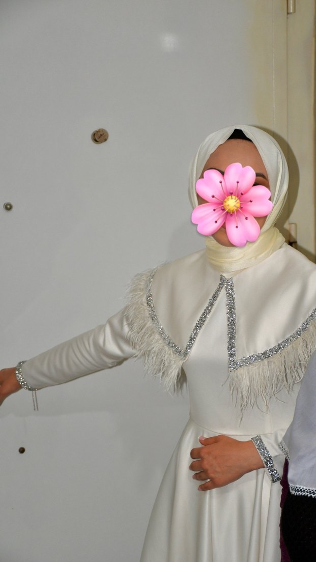 Uzun Beyaz Drape Detaylı Kadın Abiye Elbise - Görsel 2