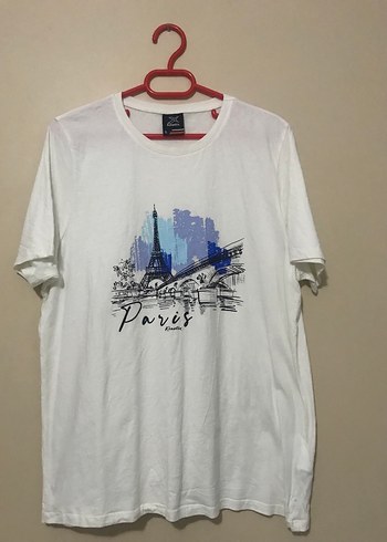 Beyaz Paris Baskılı Kadın Tişört