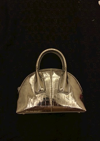 zara silver yılan derisi desenli çanta