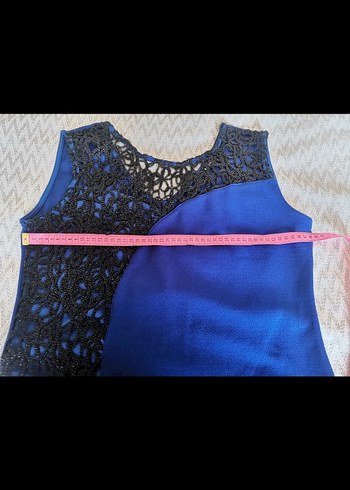 Dantel Detaylı Lacivert V Yaka Midi Elbise - Görsel 2