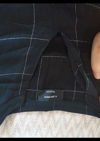 Siyah Ekoseli V Yaka Midi Elbise - Görsel 4