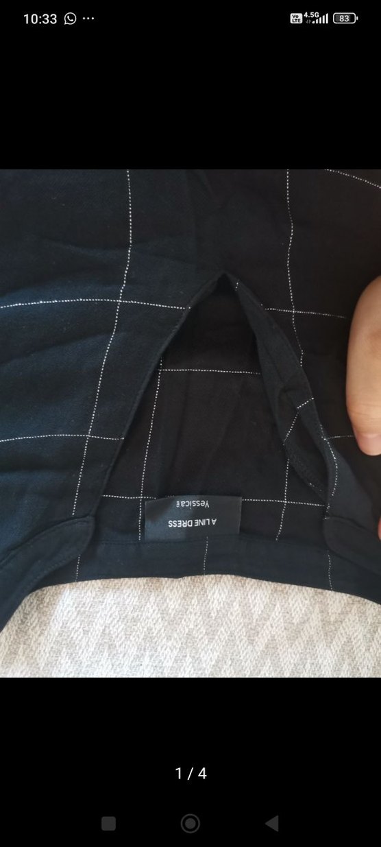 Siyah Ekoseli V Yaka Midi Elbise - Görsel 4