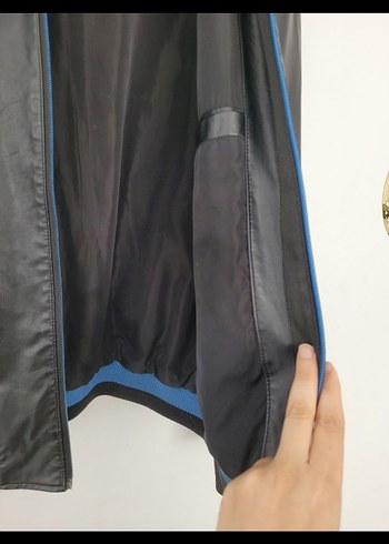 m Beden Siyah Deri Fermuarlı Ceket Mavi marka