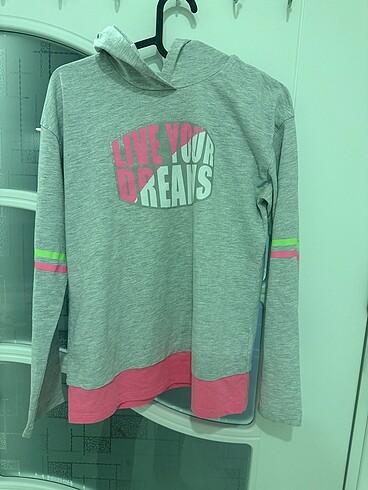 LCW sweatshirt