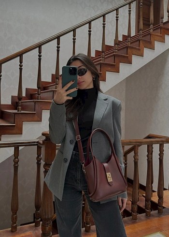 Zara Bordo Deri Tokalı Kadın Çanta