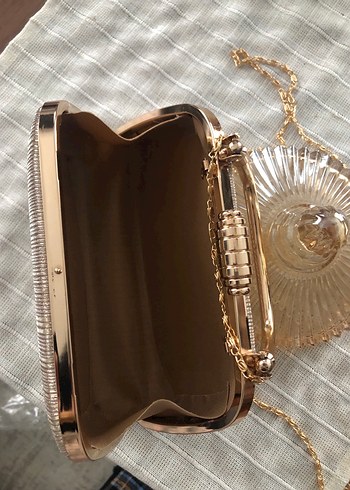 Bej Parlak Yılan Desenli Kadın Clutch Çanta - Görsel 3