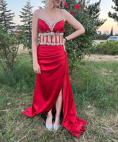 abiye elbise kırmızı saten