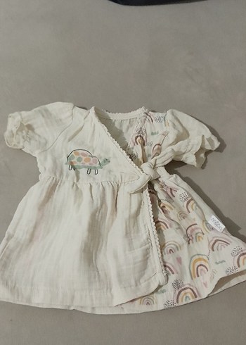 Pastel Beyaz Fırfırlı Bağlamalı Elbise