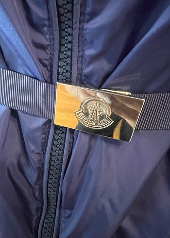 Moncler ince yağmurluk kemerli mont - Görsel 3