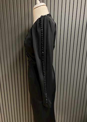 İpekyol v yaka siyah saten abiye elbise kısa - Görsel 4