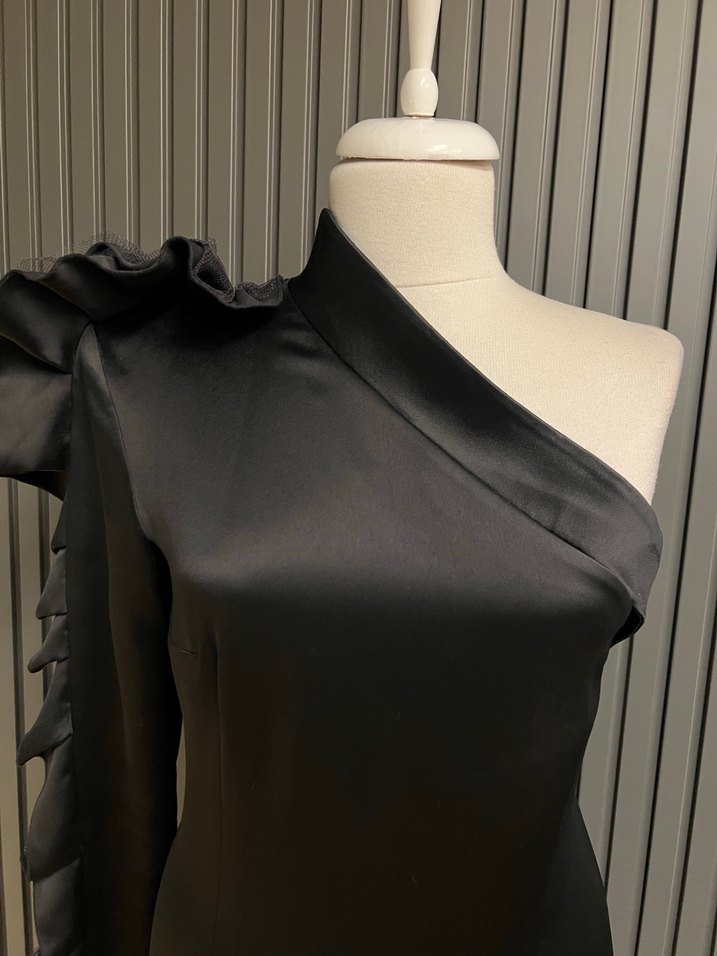 İpekyol yasemin özilhan tek omuz abiye elbise - Görsel 3