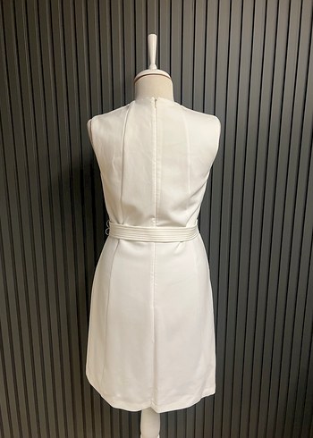 Hugo boss pileli beyaz elbise - Görsel 6