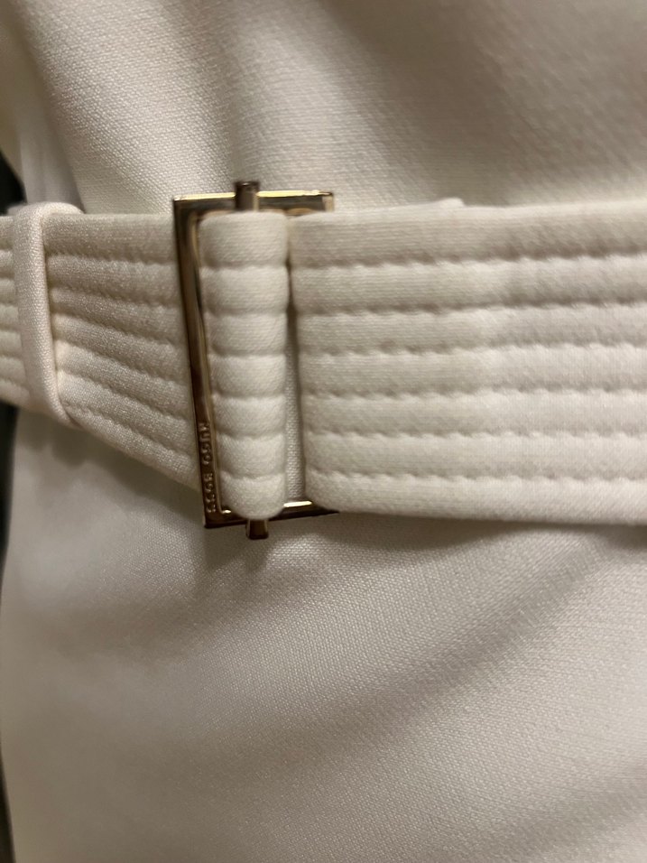 Hugo boss pileli beyaz elbise - Görsel 5