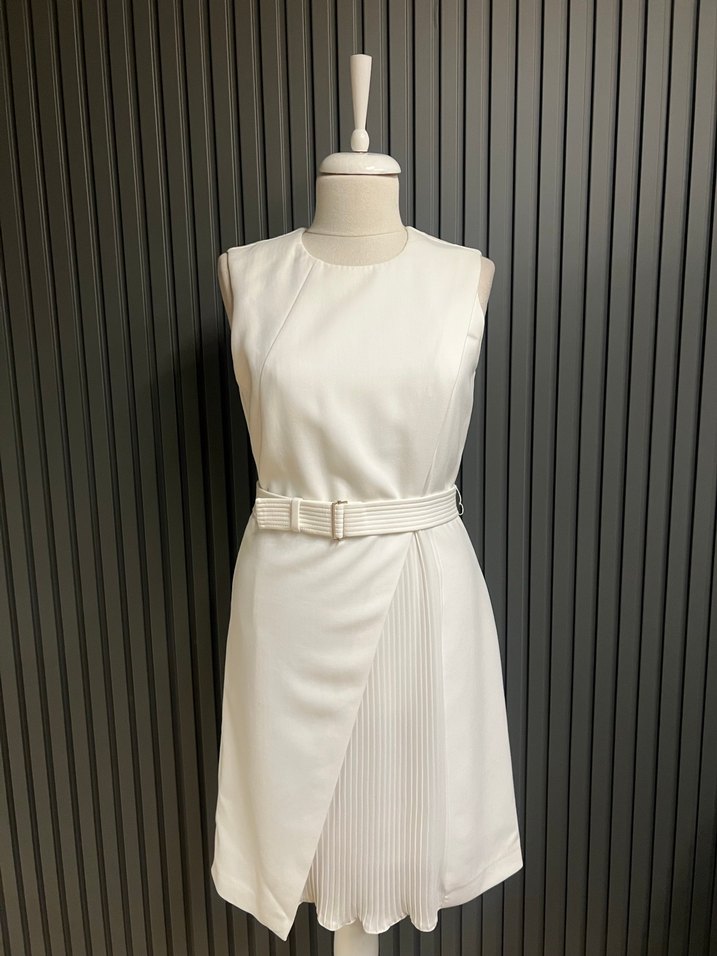 Hugo boss pileli beyaz elbise - Görsel 3