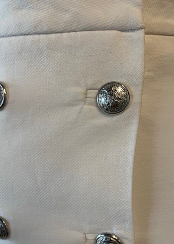 Massimo Dutti krem düğmeli mini etek - Görsel 3