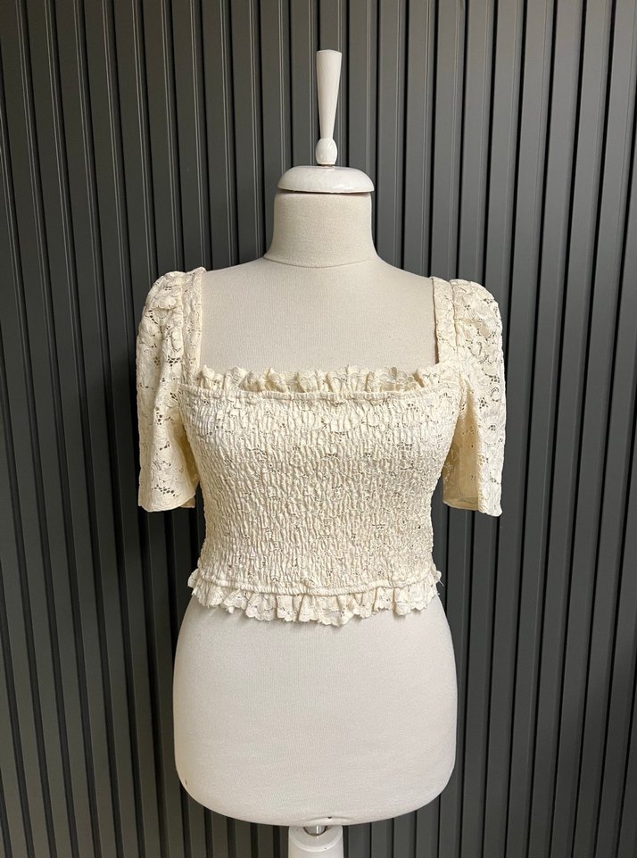 Zara dantel fisto crop üst bluz - Görsel 2