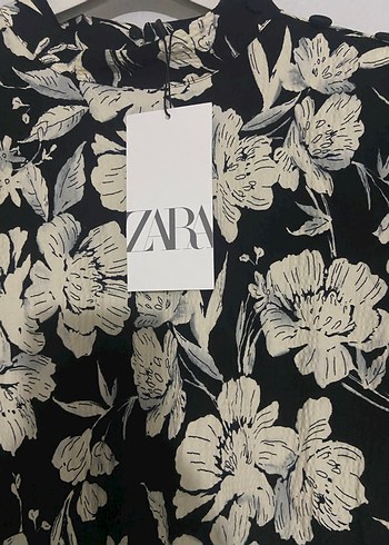 Zara Çiçek Desenli Siyah Midi Elbise - Görsel 3