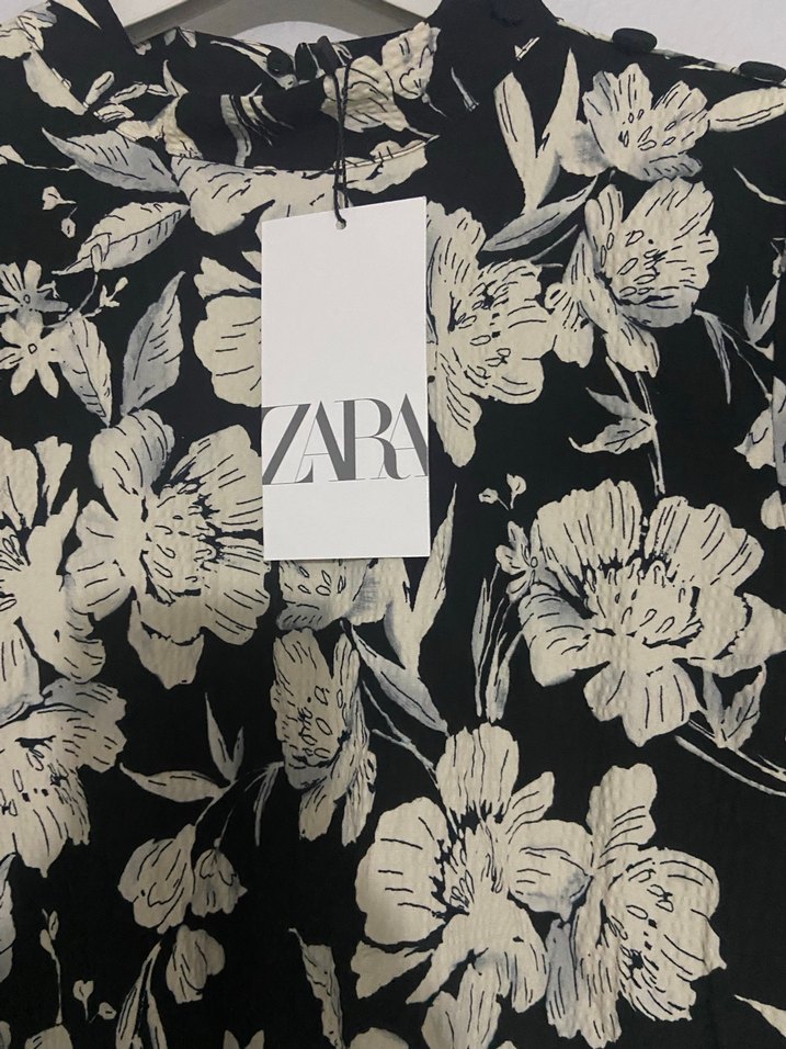 Zara Çiçek Desenli Siyah Midi Elbise - Görsel 3