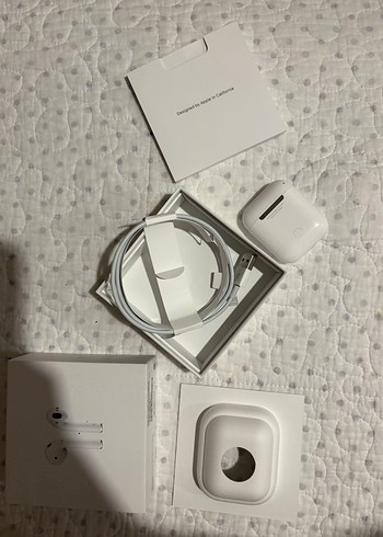 Apple Gri-Beyaz Kablosuz Kulaklık