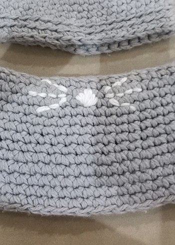 Gri Örgü Bebek Bere ve Boyunluk Seti - Görsel 2