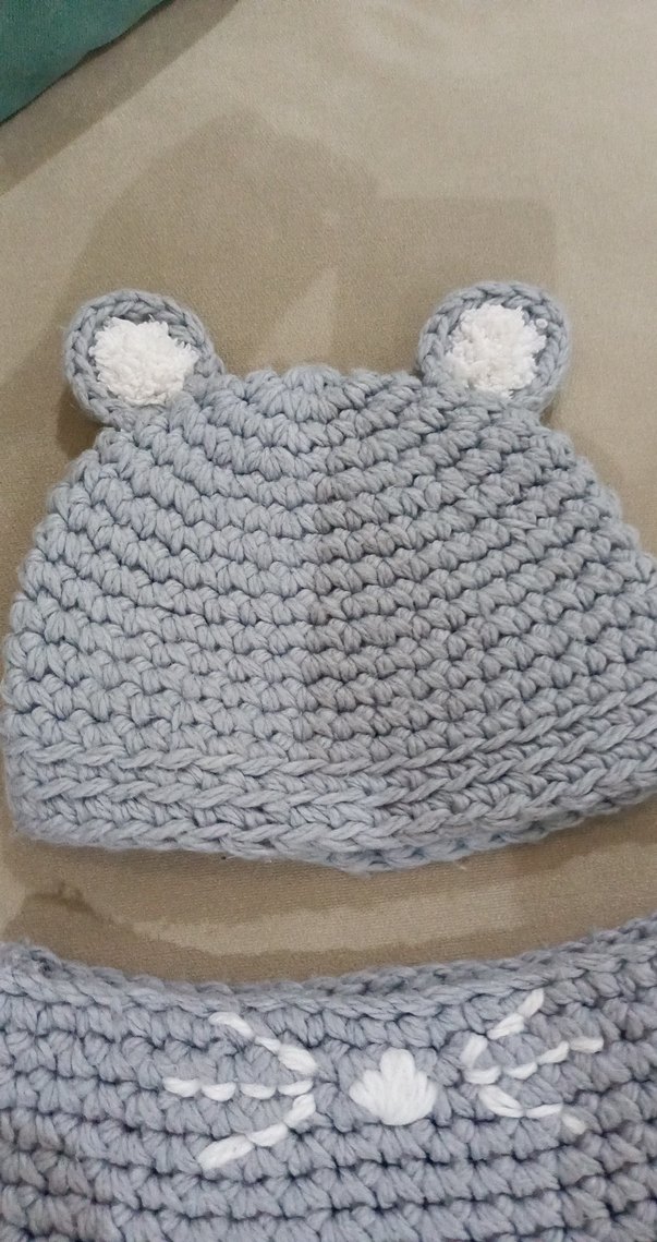 Gri Örgü Bebek Bere ve Boyunluk Seti - Görsel 3