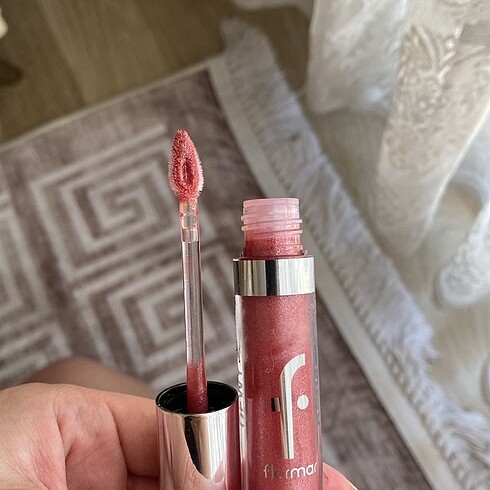  Beden Flormar gloss