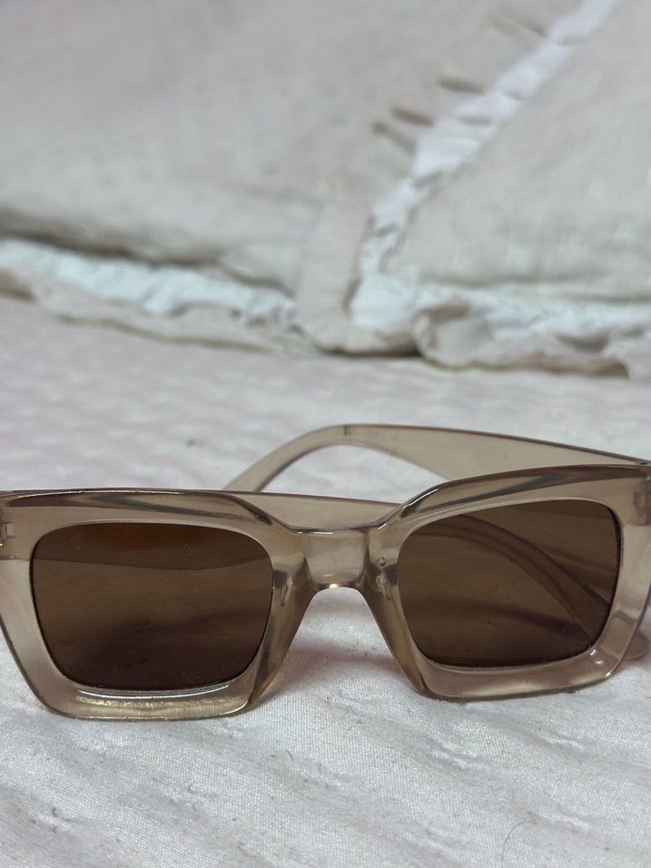 Şeffaf Koyu Mavi Kadın Güneş Gözlüğü - Görsel 5