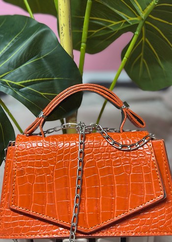 Zincir Detaylı Parlak Kahverengi Yılan Derisi Çanta - Görsel 2