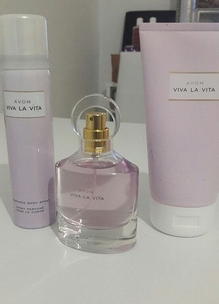 avon lavita 50ml 3'lü set halinde bayan parfümü 