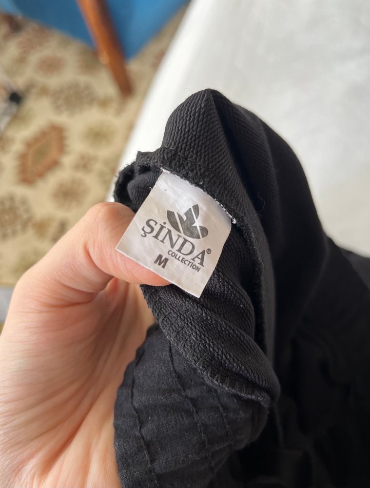 Siyah Rahat Kesim Kadın Şort Kapri - Görsel 4