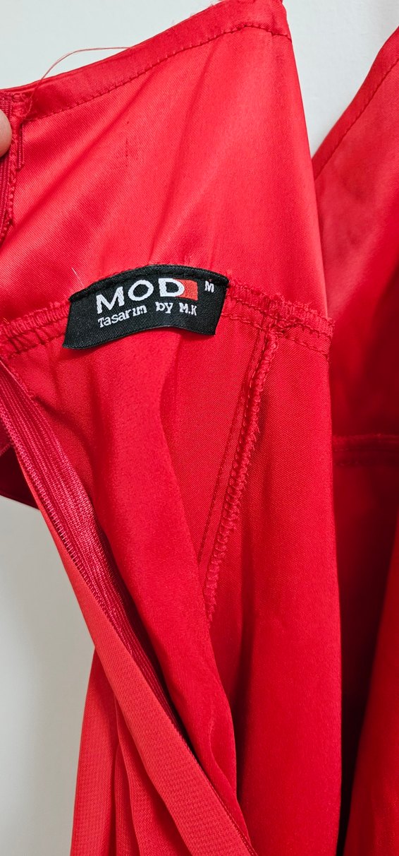 Kırmızı Drapeli Straplez Midi Abiye Elbise - Görsel 3