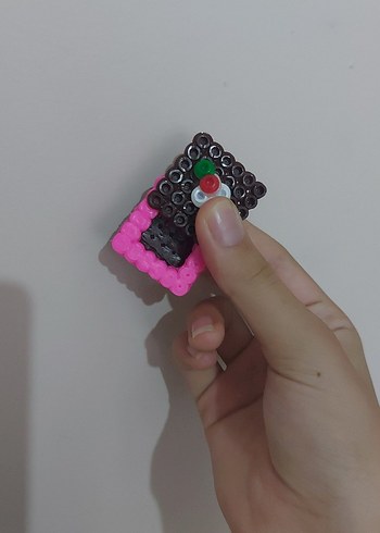 Pasta şeklinde minik hama boncuk kutu - Görsel 5