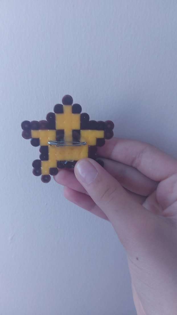 Mario yıldızı hama boncuk rozet/çanta süsü - Görsel 2