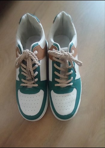 Erkek Beyaz Laced Spor Ayakkabı
