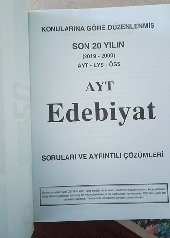  Beden Renk AYT Edebiyat Çıkmış Sorular ve Çözümleri Kitabı